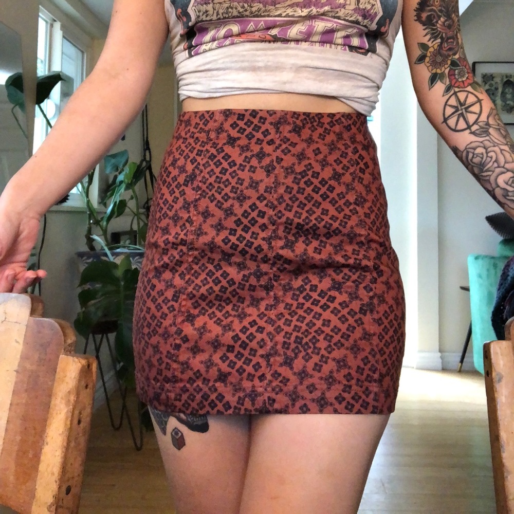 Modern femme printed mini